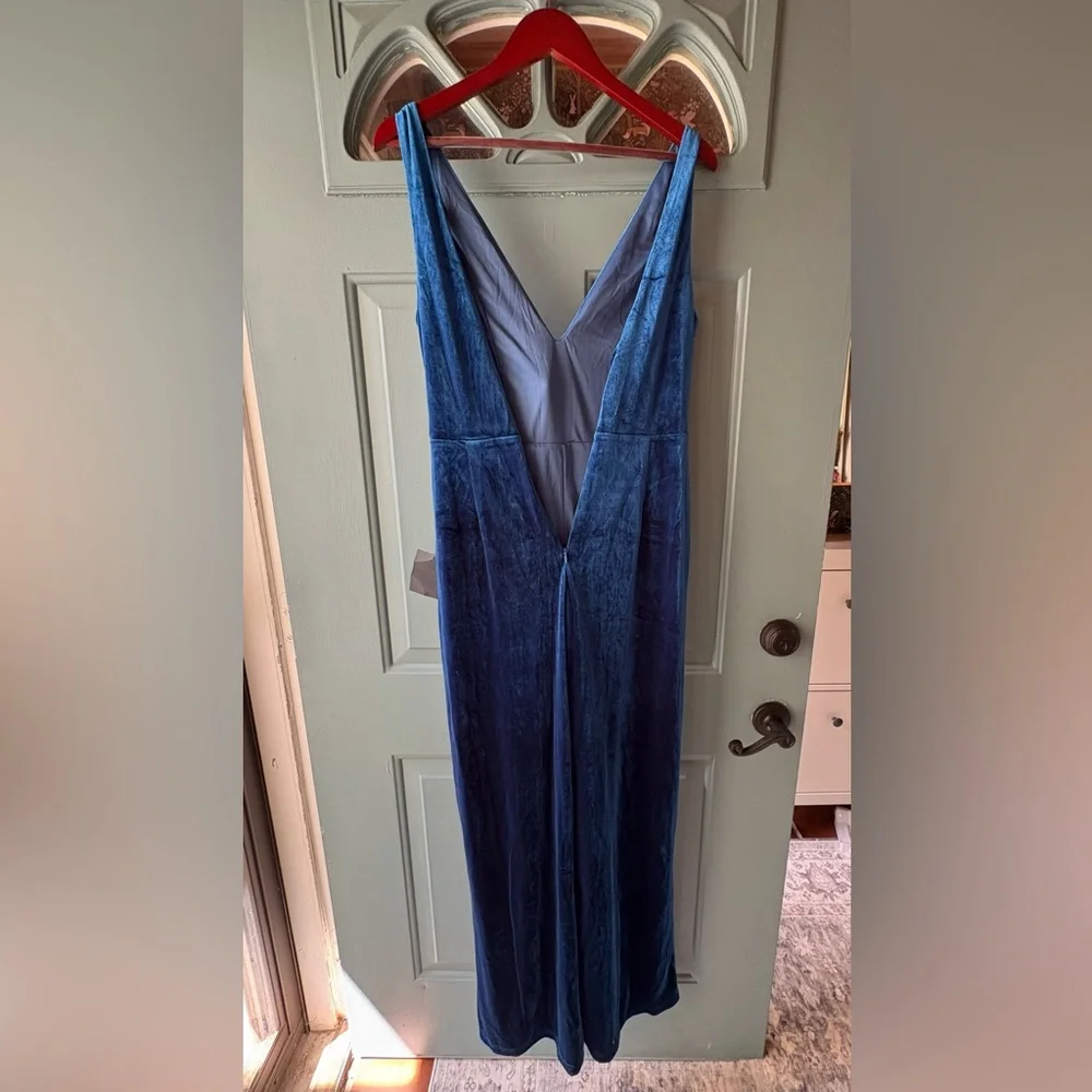NWT lulus size large blue velvet jumpsuit - Picture 5 of 7